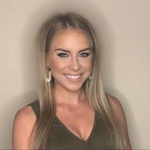 Meet your Posher, Mallory